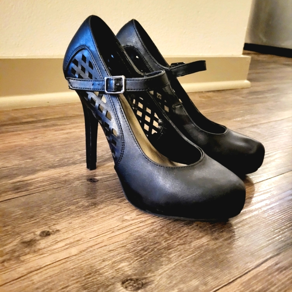 Madeline Girl High Heels size 7
